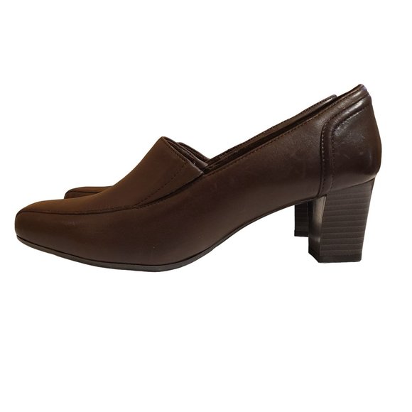 Thom McAn Thea Womens Loafer 30125 Brown Leather 2" Block Heel size 8 W - Picture 2 of 7